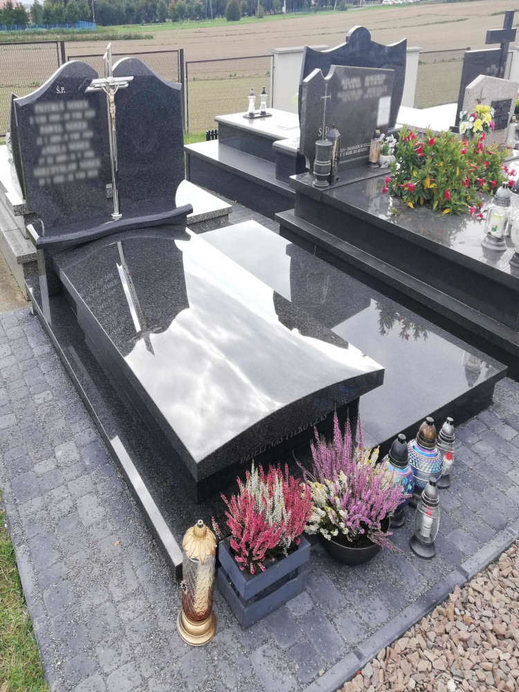 Zakład pogrzebowy Azalia usługi kamieniarkie pomnik