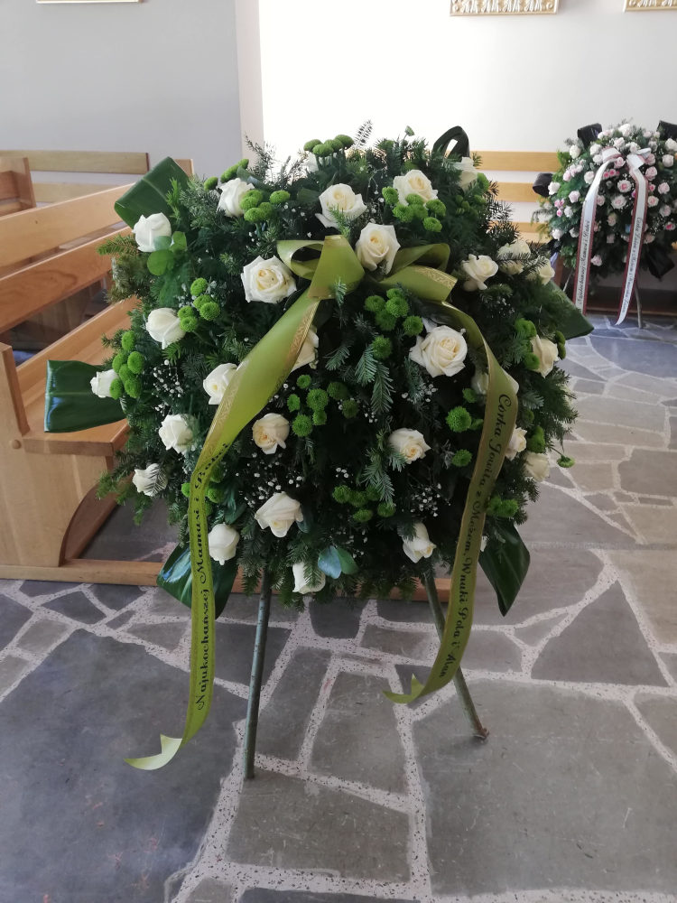 Zakład pogrzebowy Azalia przykładowy wieniec