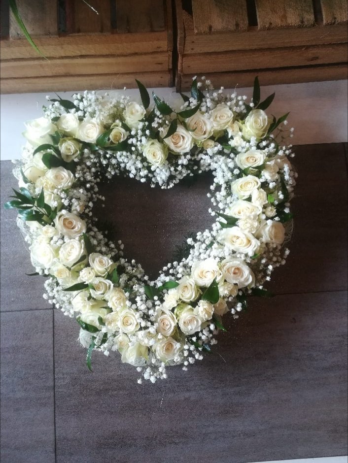 Zakład pogrzebowy Azalia przykładowy wieniec