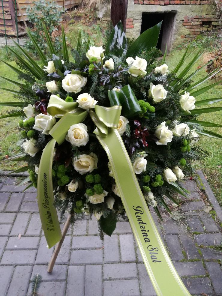 Zakład pogrzebowy Azalia przykładowy wieniec